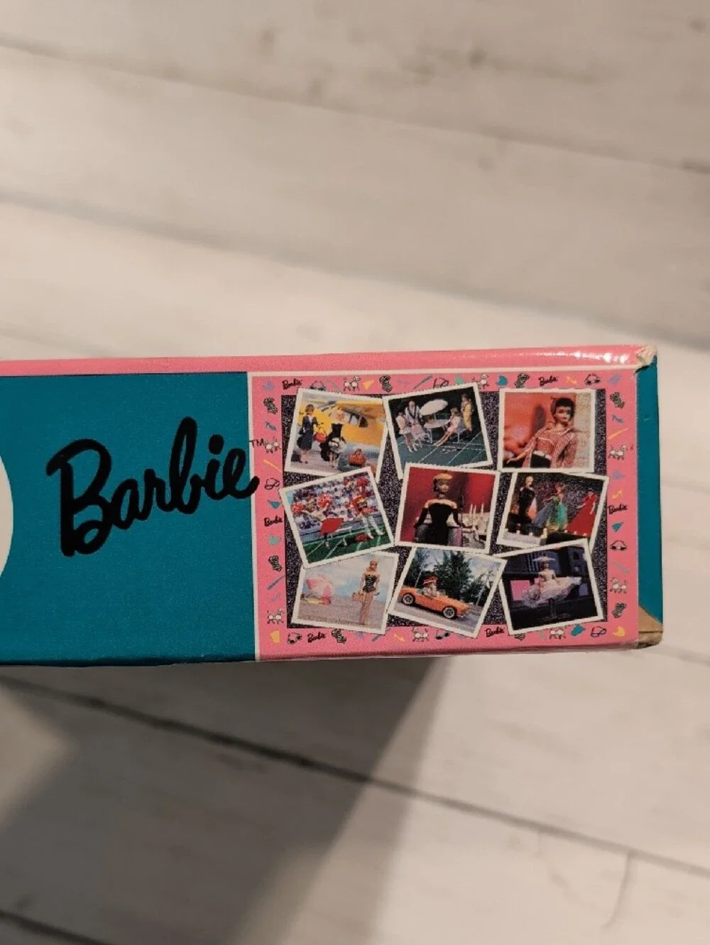 Barbie Vintage Collage 550-Piece Puzzle - Pink & Blue